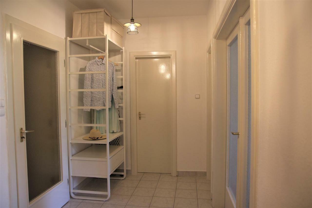 Apartment With Swing Heviz Bagian luar foto