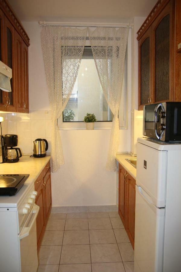 Apartment With Swing Heviz Bagian luar foto