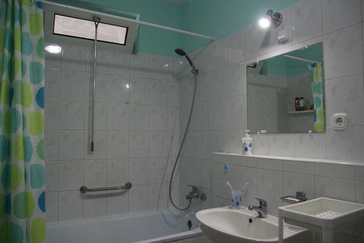 Apartment With Swing Heviz Bagian luar foto