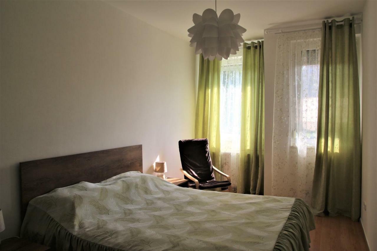 Apartment With Swing Heviz Bagian luar foto