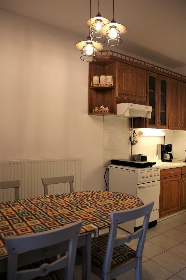 Apartment With Swing Heviz Bagian luar foto